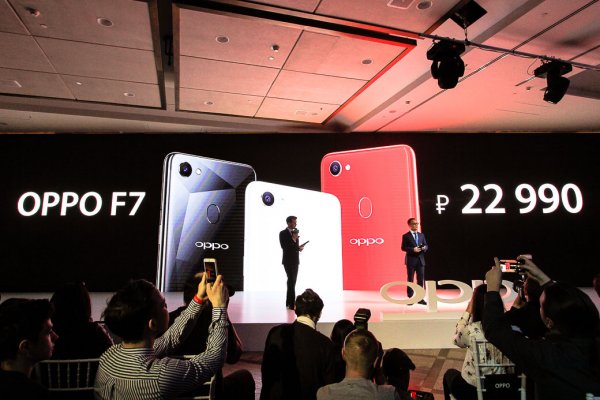 OPPO представила в России новый F7