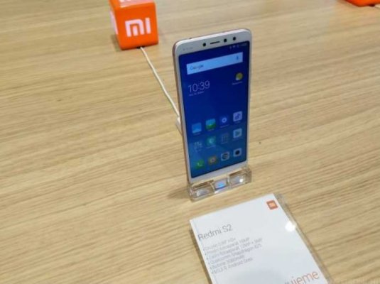 Ещё не представленный Xiaomi Redmi S2 уже продаётся в Чехии