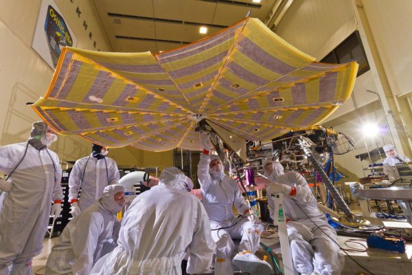 NASA запускает на Марс аппарат InSight для изучения геологии планеты