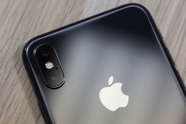 Как iPhone X изменил мобильную индустрию