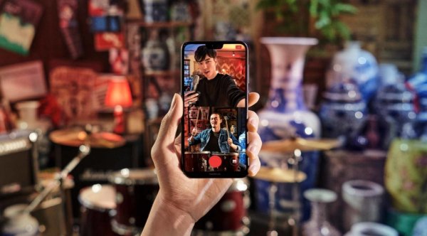 Nokia X6 официально представлен в Китае