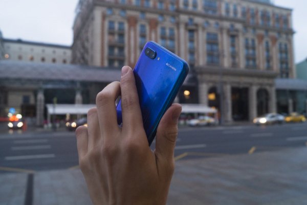 Обзор Honor 10: лучший в своем ценовом сегменте