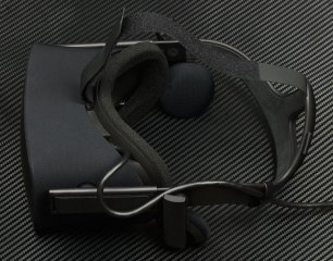 Игровой ПК в рюкзаке: обзор Intel NUC Hades Canyon