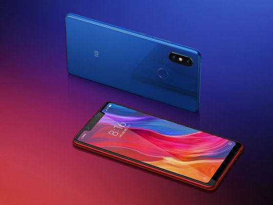 Презентация Xiaomi: три версии Mi 8, браслет Mi Band 3, MIUI 10 и другое