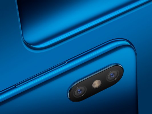 Презентация Xiaomi: три версии Mi 8, браслет Mi Band 3, MIUI 10 и другое