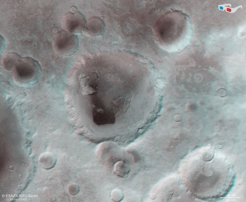 Космический аппарат Mars Express показал потрясающие снимки Марса