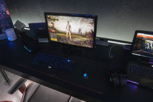 Gigabyte представила первую оперативную память и прочие новинки на Computex 2018