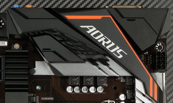 Материнская плата GIGABYTE B360 AORUS Gaming 3 WIFI — Внешний вид. 5