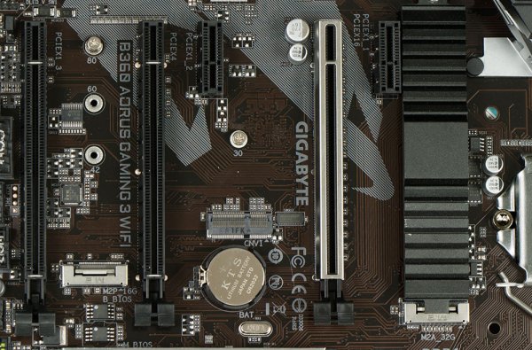 Материнская плата GIGABYTE B360 AORUS Gaming 3 WIFI — Внешний вид. 8