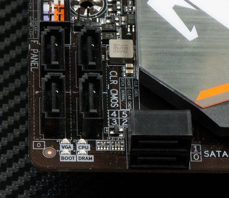 Материнская плата GIGABYTE B360 AORUS Gaming 3 WIFI — Внешний вид. 11