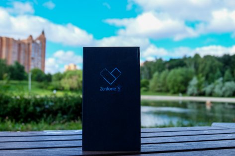 Обзор ASUS ZenFone 5 — недорогой флагман — Внешний вид и комплектация. 1