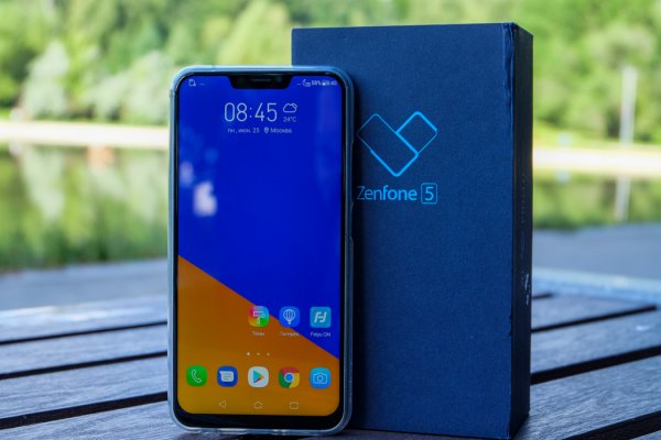 Обзор ASUS ZenFone 5 — недорогой флагман — Внешний вид и комплектация. 5