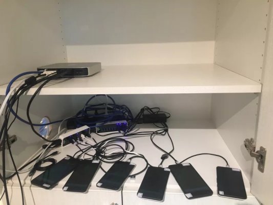 Смартфон не прослушивает вас, но вероятно записывает видео
