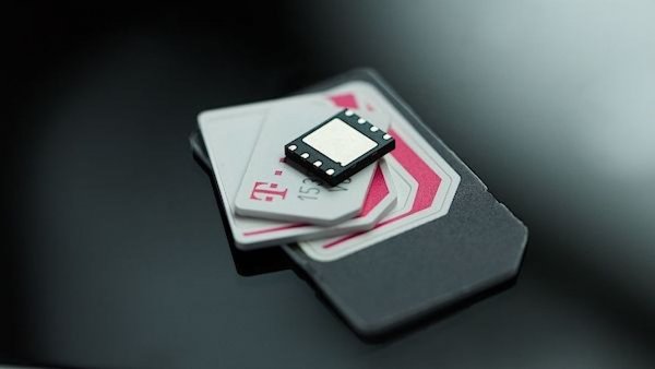 Смартфоны без SIM-карт: когда это случится и каковы плюсы