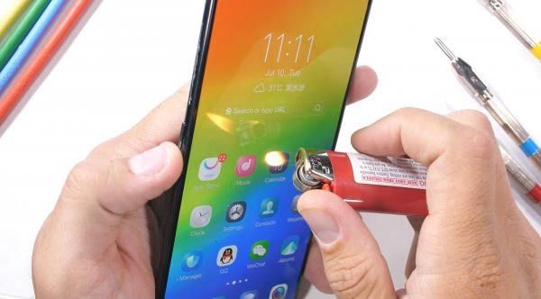 Выдвижная камера в Vivo NEX S не сломается от давления