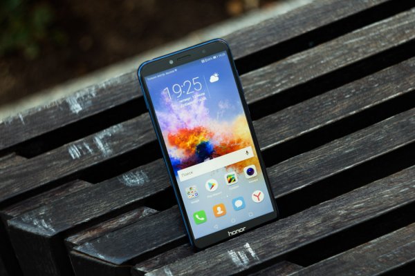 Обзор Honor 7C — NFC за разумные деньги — Дисплей. 1