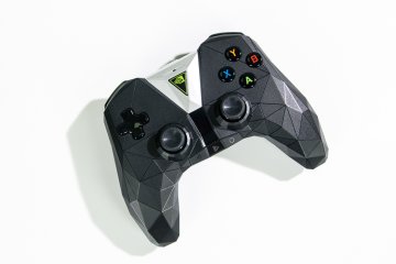 Nvidia Shield TV: облачный гейминг — новый уровень — Пульт управления и контроллер Shield. 7