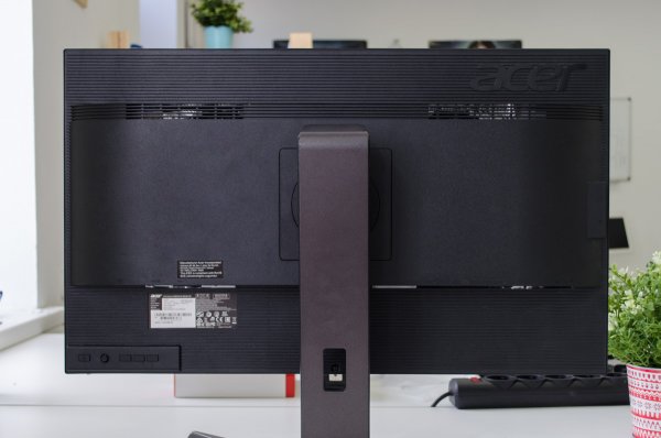 Обзор Predator XB272 – на максимальном ускорении