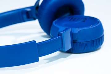 Обзор JBL TUNE600BTNC — шумоподавление в массы — Внешний вид и эргономика. 4