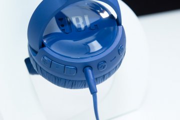 Обзор JBL TUNE600BTNC — шумоподавление в массы — Управление и подключение. 4