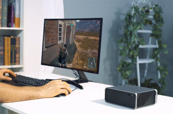 Мини-ПК от Chuwi запустит любую современную игру в 60 FPS