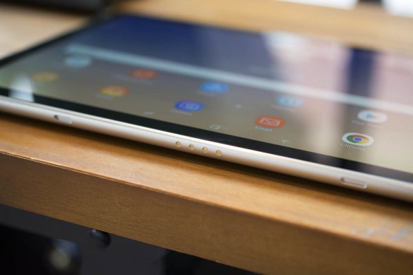Новый флагманский планшет от Samsung с лёгкостью заменит ноутбуки