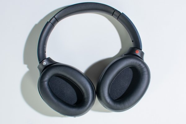 Обзор Sony WH-1000XM2 — передовое шумоподавление — Внешний вид и эргономика. 5