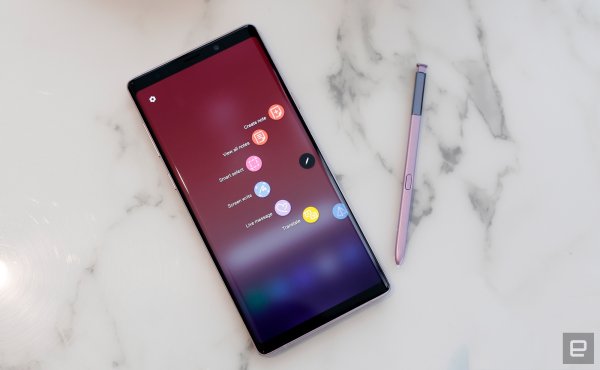 Представлен супермощный смартфон Galaxy Note 9
