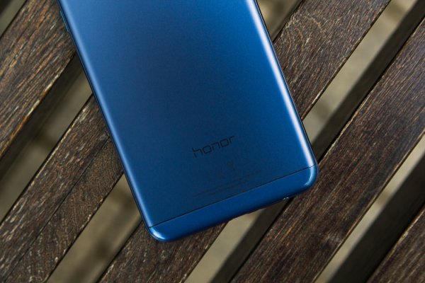 Обзор Honor 7C Pro — достойный фаблет за разумные деньги — Внешний вид. 8