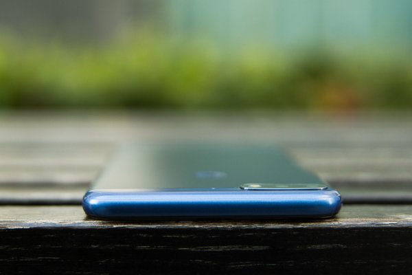 Обзор Honor 7C Pro — достойный фаблет за разумные деньги — Внешний вид. 11