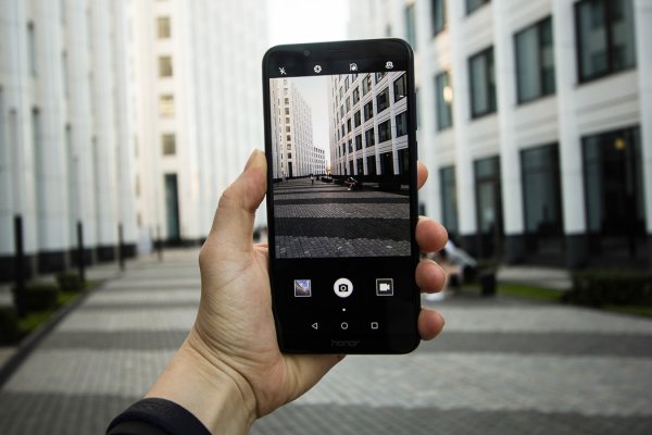Обзор Honor 7C Pro — достойный фаблет за разумные деньги — Внешний вид. 16