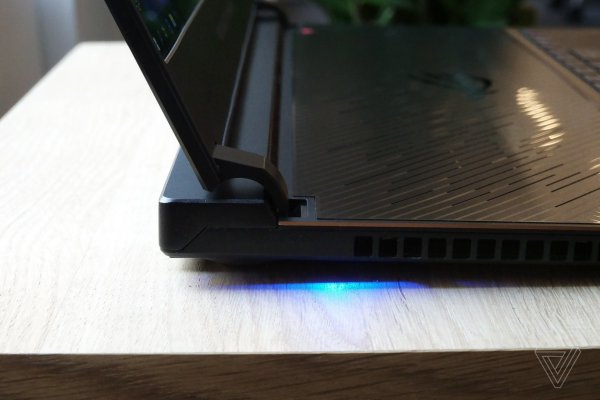 Новый игровой ноутбук Asus Zephyrus S стал тоньше и легче, но не мощнее