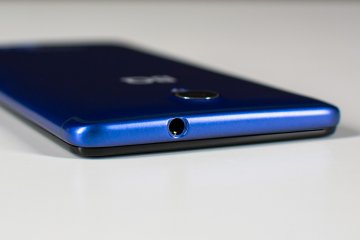 Обзор BQ Contact — NFC любой ценой — Внешний вид. 11