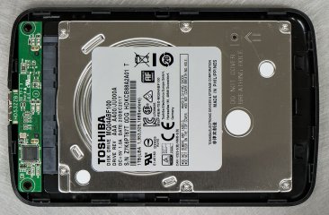 Просто и со вкусом: внешние накопители ADATA HD330 и HV300 — Особенности конструкции. 6