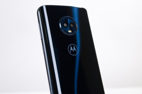 Обзор Motorola Moto G6 — хороший знакомый