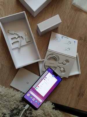 Как Google Pixel 3 XL попал в руки блогеров?