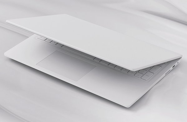 Новый ноутбук от Xiaomi оказался дешевле смартфонов