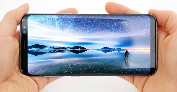 Почему не стоит гнаться за флагманскими смартфонами в 2018 году