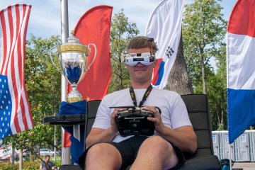 В Москве прошёл фестиваль дрон-рейсинга