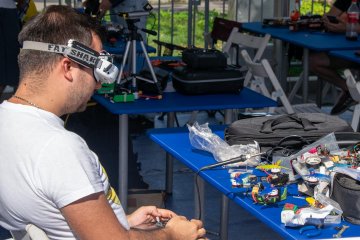 В Москве прошёл фестиваль дрон-рейсинга
