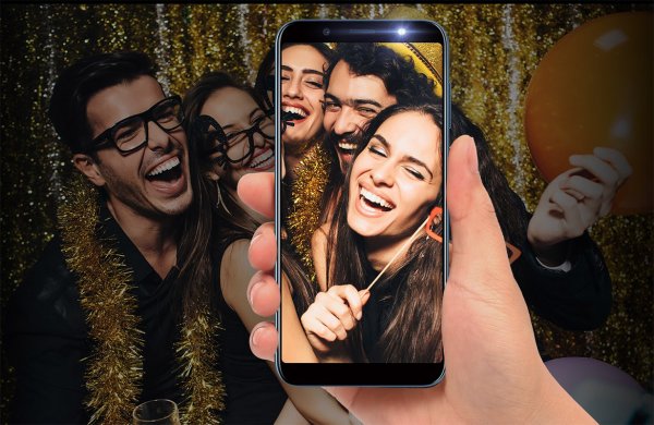 Новый смартфон от HTC напоминает Pixel 2 и iPhone X без выреза в дисплее