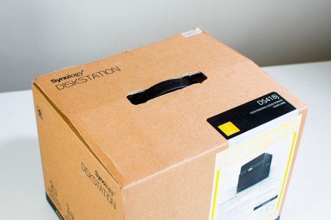 Обзор Synology DiskStation DS418j — Ваш личный Trashbox — Комплектация. 2