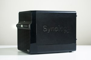 Обзор Synology DiskStation DS418j — Ваш личный Trashbox — Внешний вид. 4