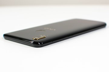 Обзор Vivo V11 и Vivo V11i — доступные инновации — Внешний вид. 10