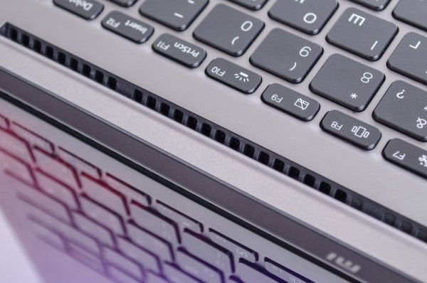 Обзор Xiaomi Mi Notebook Air 13.3 — рабочая машинка — Железо. 50