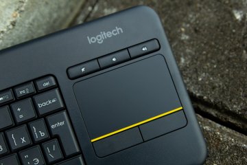 Мультимедийный комбайн: обзор Logitech K400+ — Внешний вид и эргономика. 2