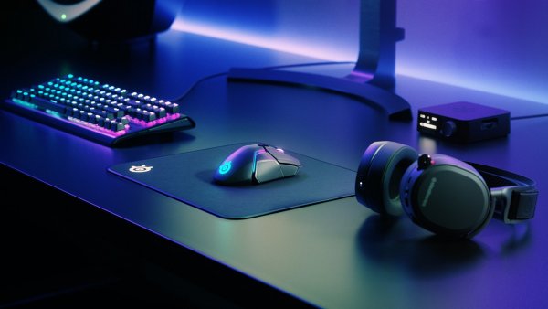 Беспроводная мышь SteelSeries для геймеров заряжается за 15 минут