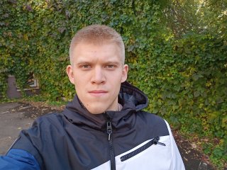 Селфи-мастер: обзор TECNO CAMON X