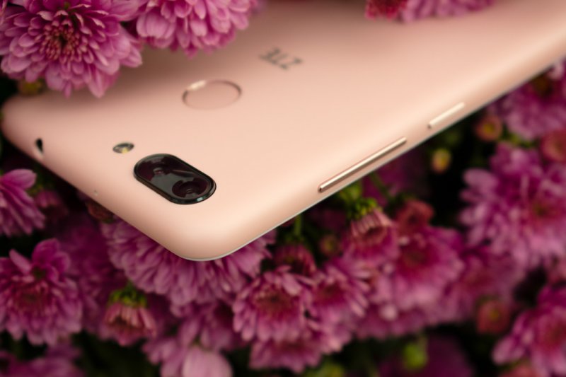 Обзор ZTE Blade V9 Vita — NFC в бюджетнике, дождались