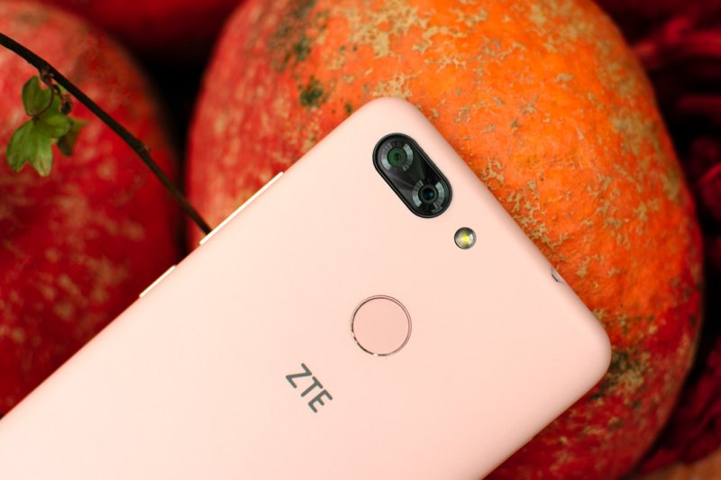 Обзор ZTE Blade V9 Vita — NFC в бюджетнике, дождались